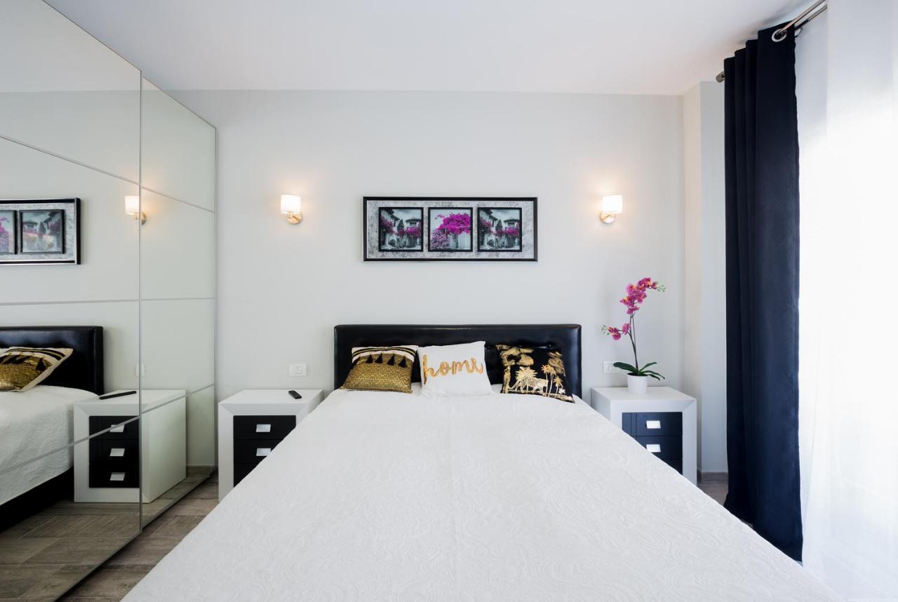Palm Mar De Lux C31 Apartment Bagian luar foto